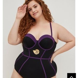 Flash Sale💜🔥🍹new Torrid Disney Swimsuit